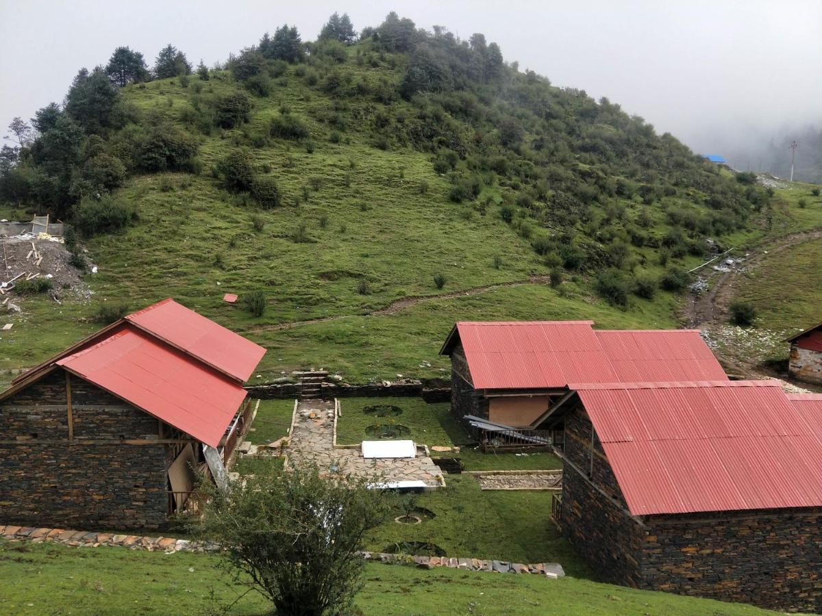 Charikot Tripura Resort Kalinchowk المظهر الخارجي الصورة